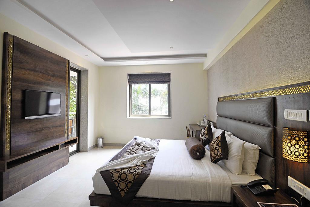 Hotel Sunkissed Plaza 3*