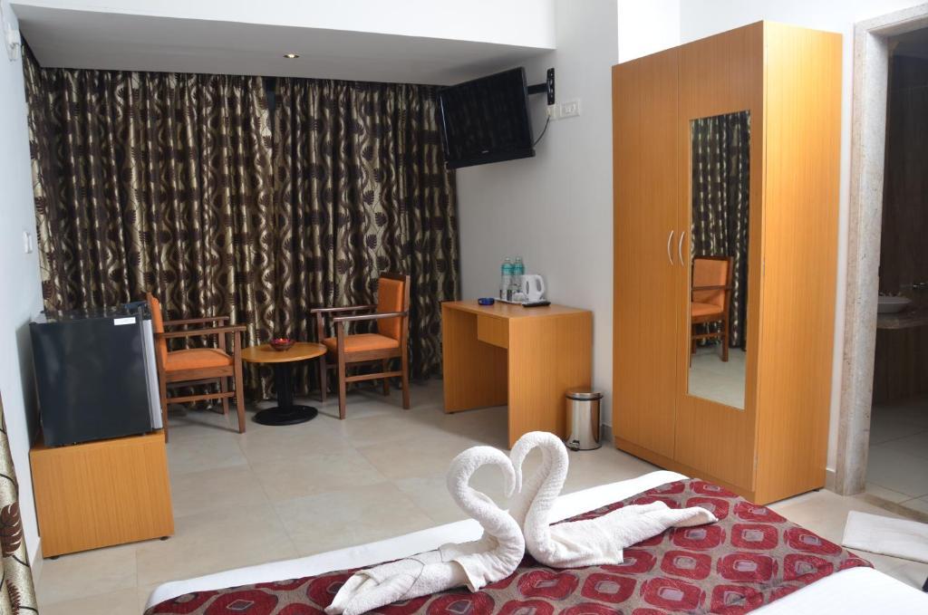 Sunkissed Plaza Hotel 3*