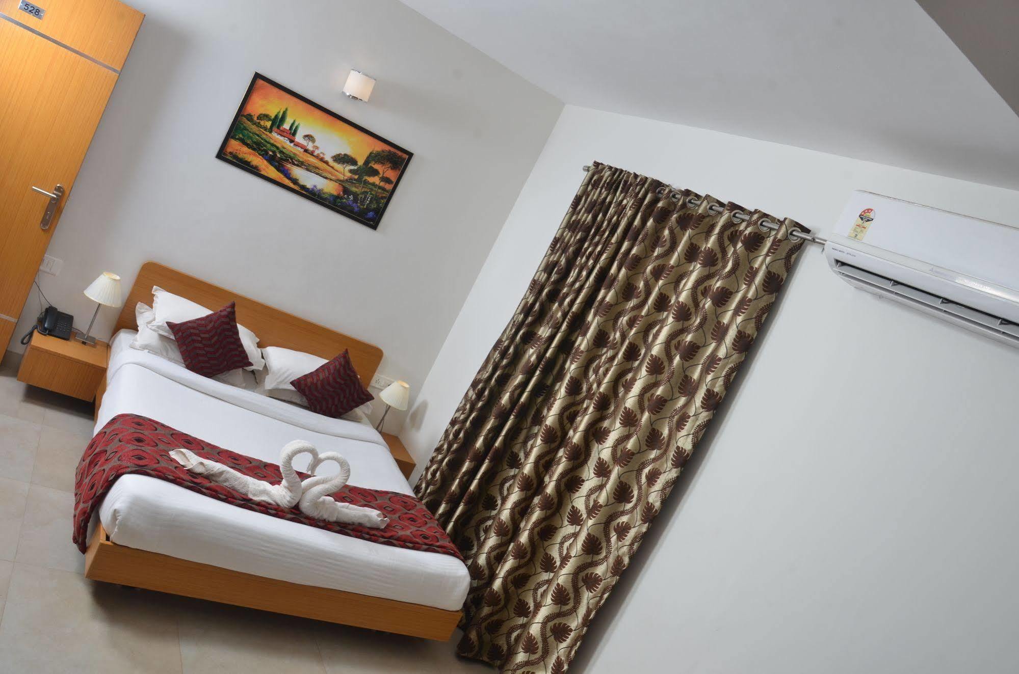 Sunkissed Plaza Hotel