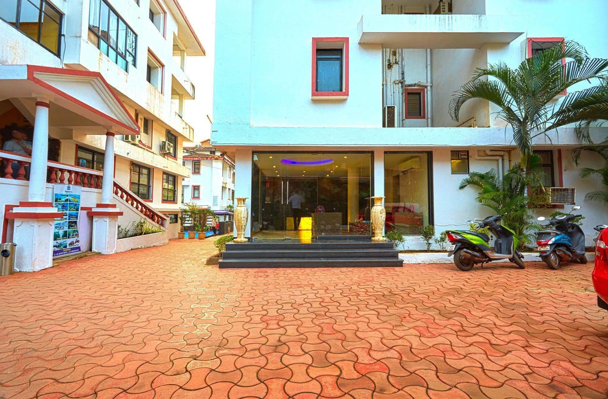 Sunkissed Plaza